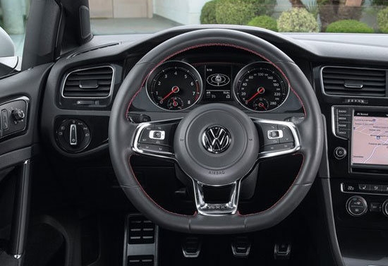 Volkswagen_Golf(NEW)_GTI