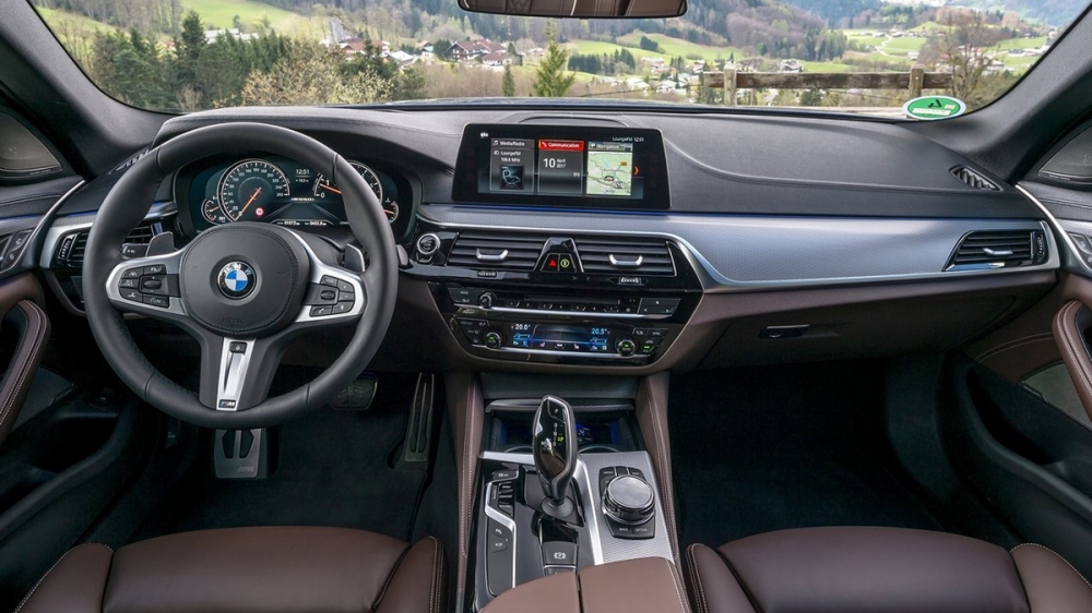 BMW_5-Series Sedan(NEW)_M550i xDrive