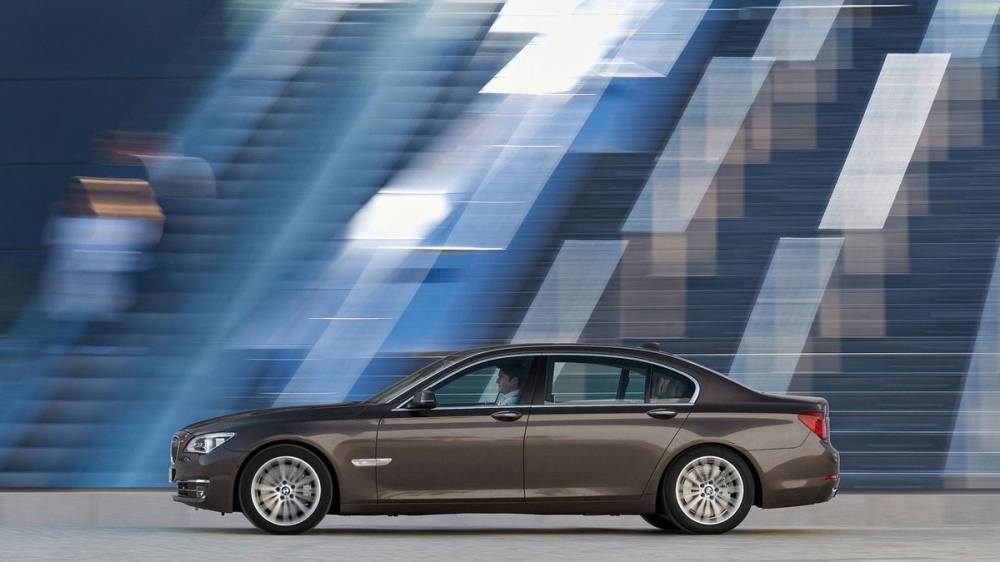 BMW_7-Series_740Li