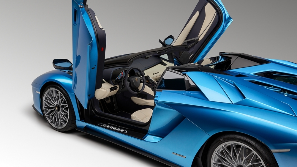 2020 Lamborghini Aventador S Roadster V12