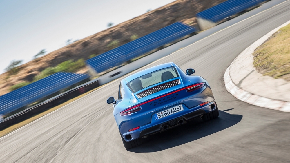 2019 Porsche 911 Carrera 4 GTS Coupe