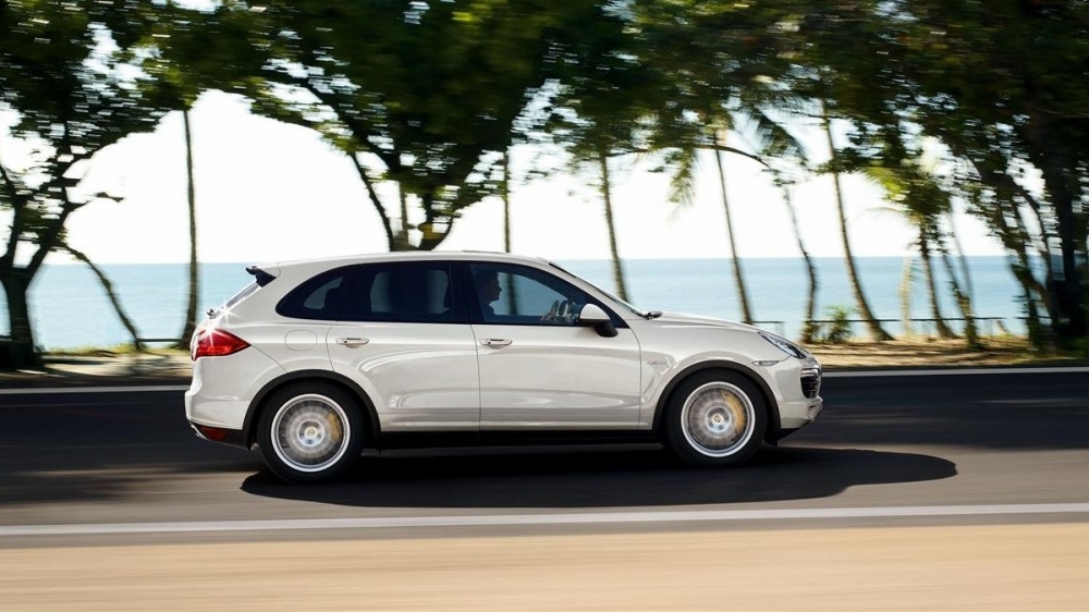 Porsche_Cayenne_S Hybrid Tiptronic