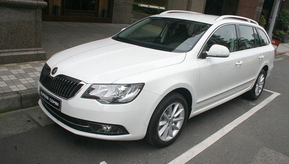 Skoda_Superb Combi_1.8 TSI Ambition