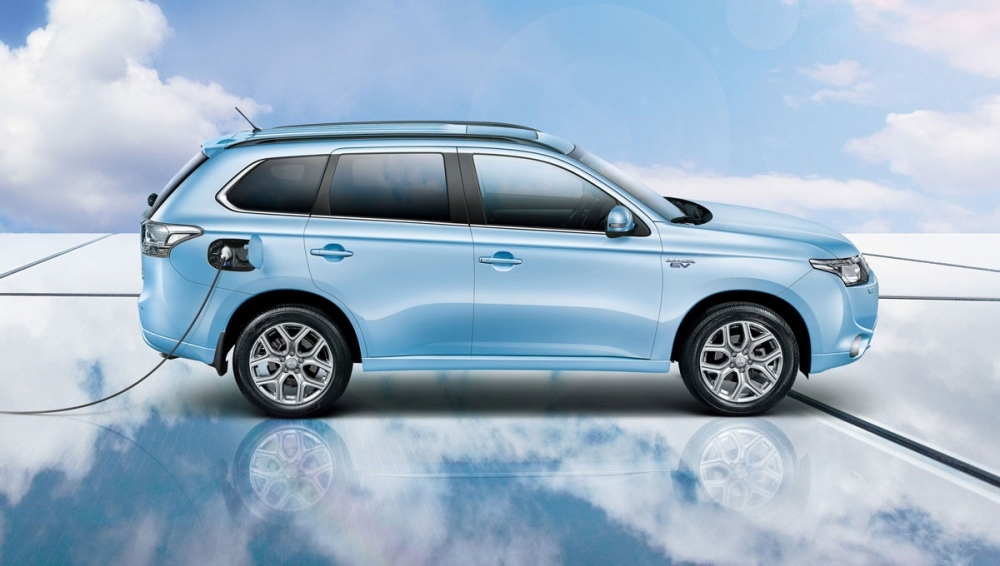 Mitsubishi_Outlander_PHEV