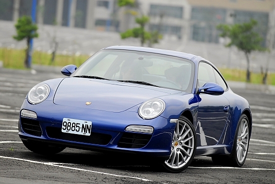 2011 Porsche 911 Carrera Coupe