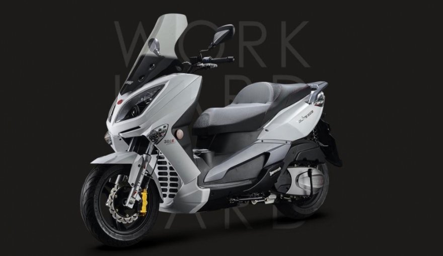 2015 Aeonmotor Elite