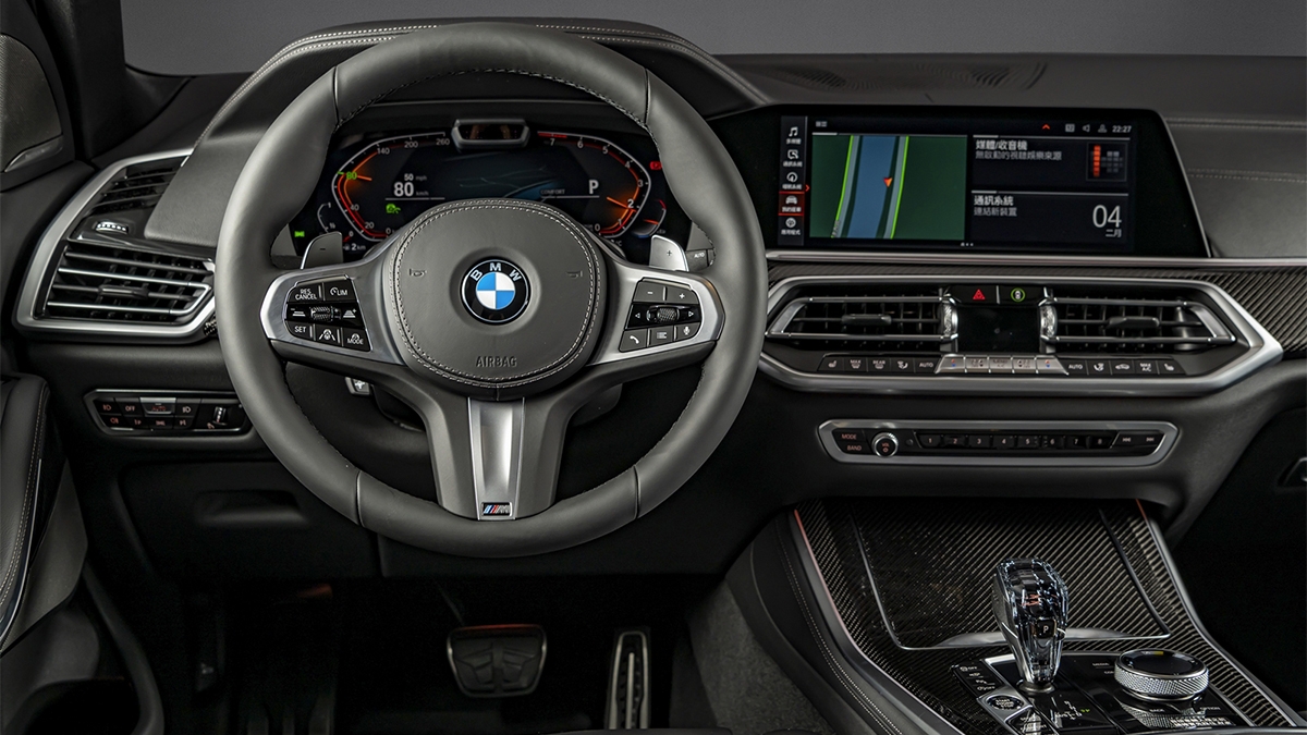 2021 BMW X5 xDrive40i Dark Kinght曜黑版