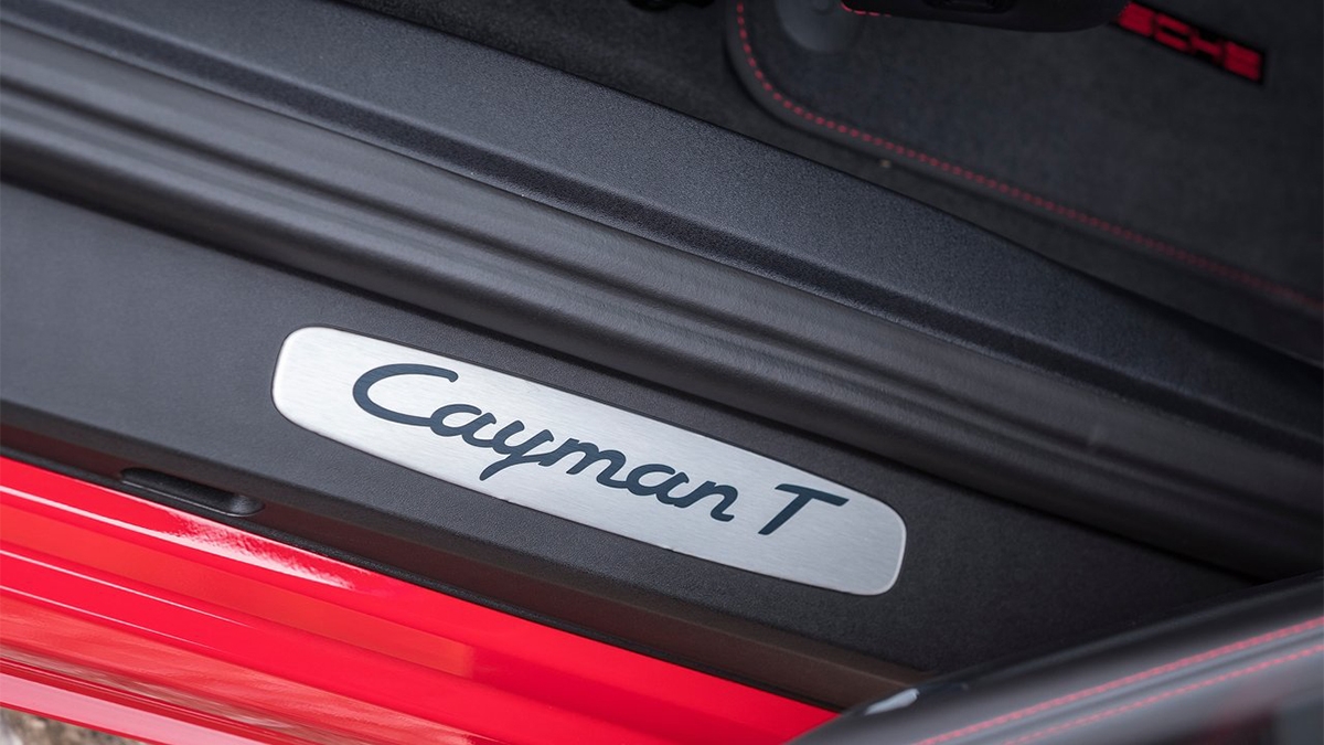 2022 Porsche Cayman T