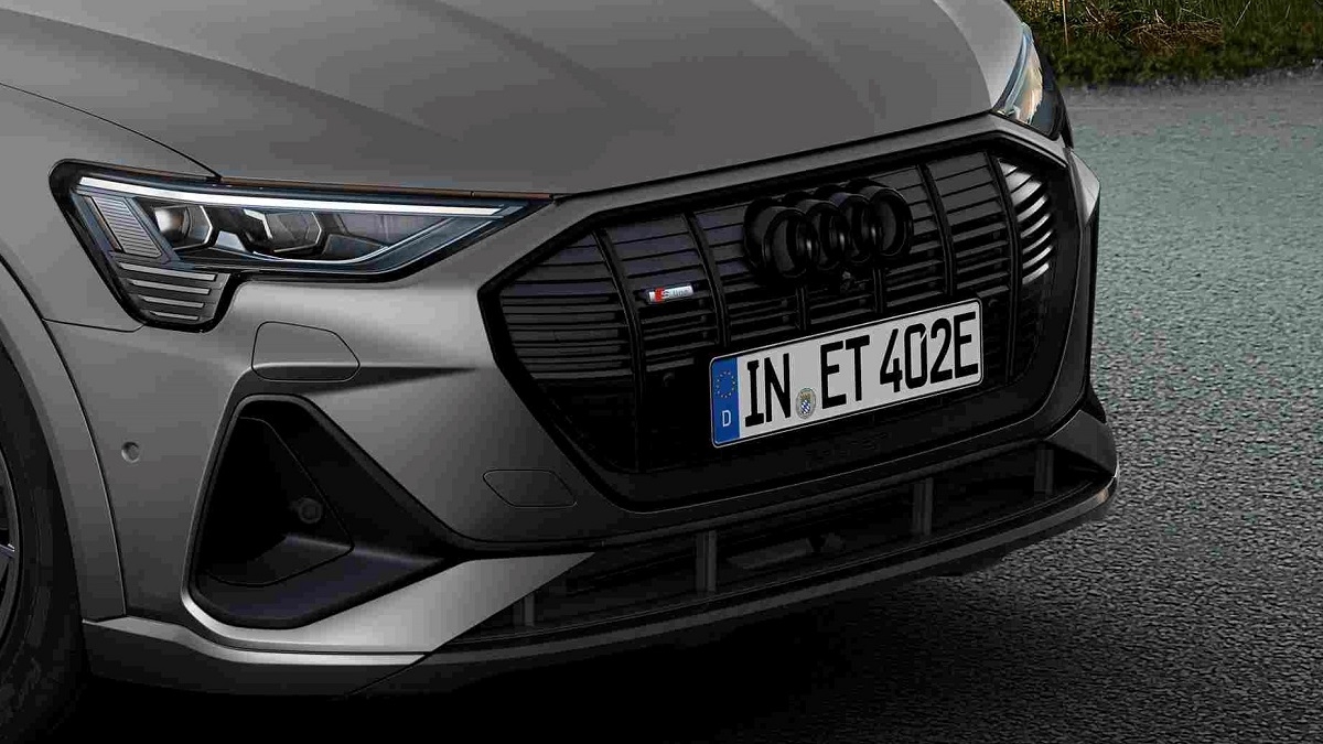 2023 Audi e-tron 55 quattro  S-Line Black Edition