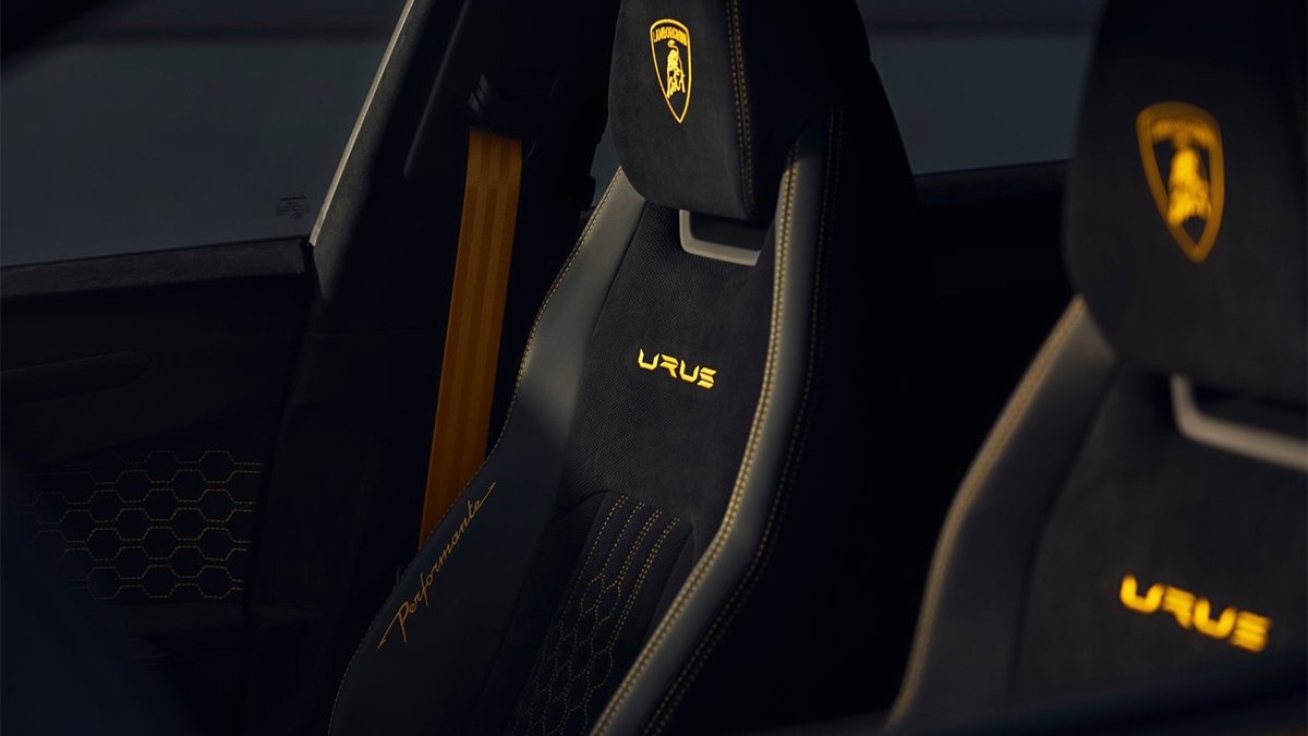 2024 Lamborghini Urus Performante