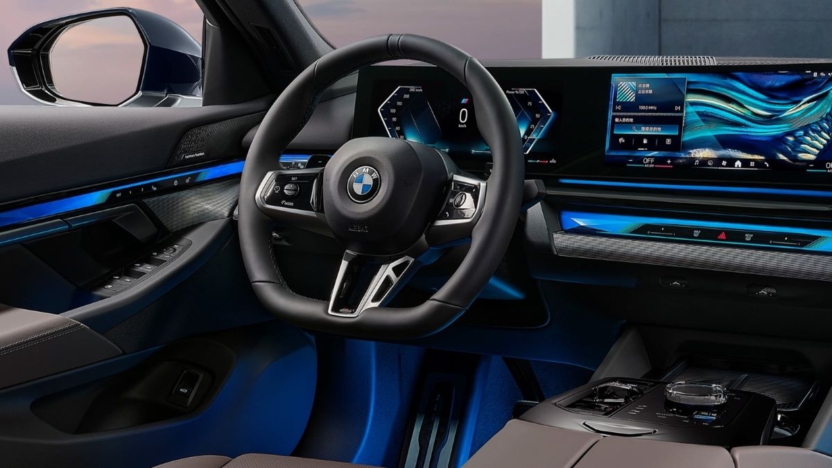 2024 BMW 5-Series Sedan 520i M Sport