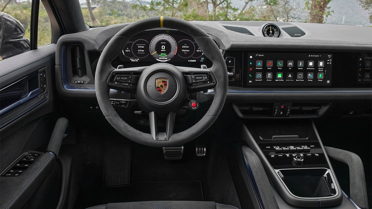 2024 Porsche Cayenne Coupe Turbo E-Hybrid with GT Package