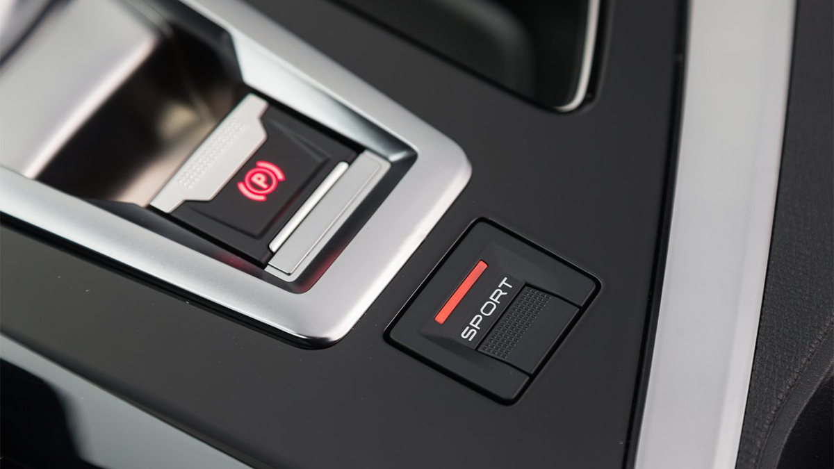 2018 Peugeot 5008 SUV GT Grip Control