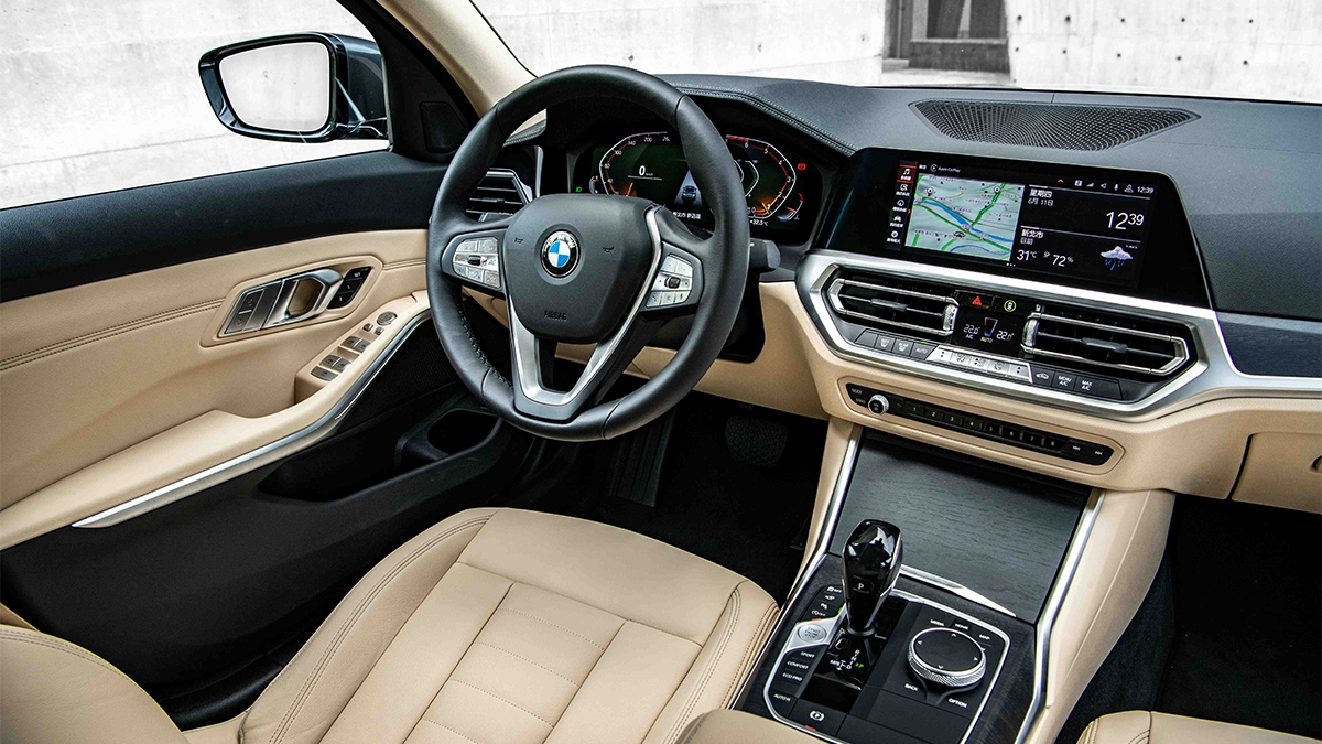2021 BMW 3-Series Sedan 318i Luxury