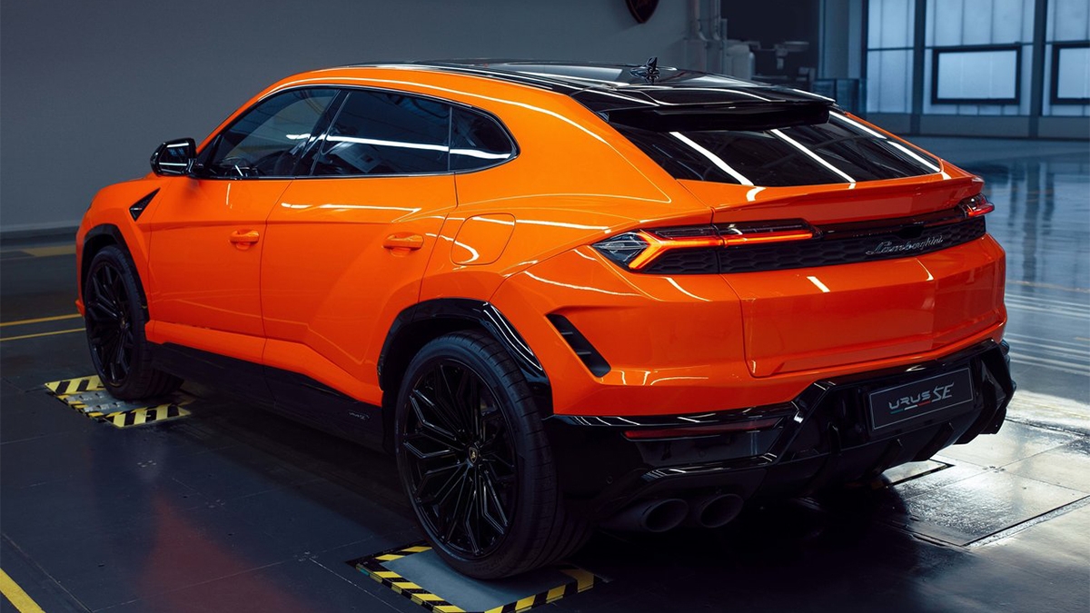2024 Lamborghini Urus SE