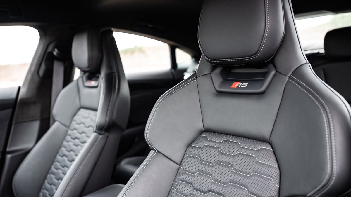 2024 Audi e-tron GT RS Carbon Edition