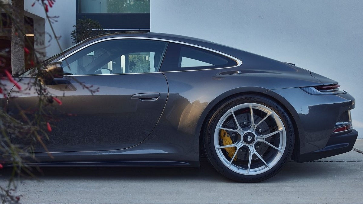 2023 Porsche 911 GT3 4.0 with Touring Package