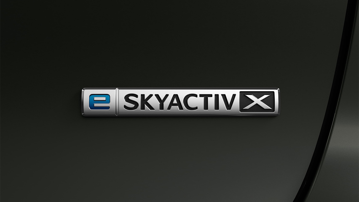 2022 Mazda 3 5D e-Skyactiv X Edition