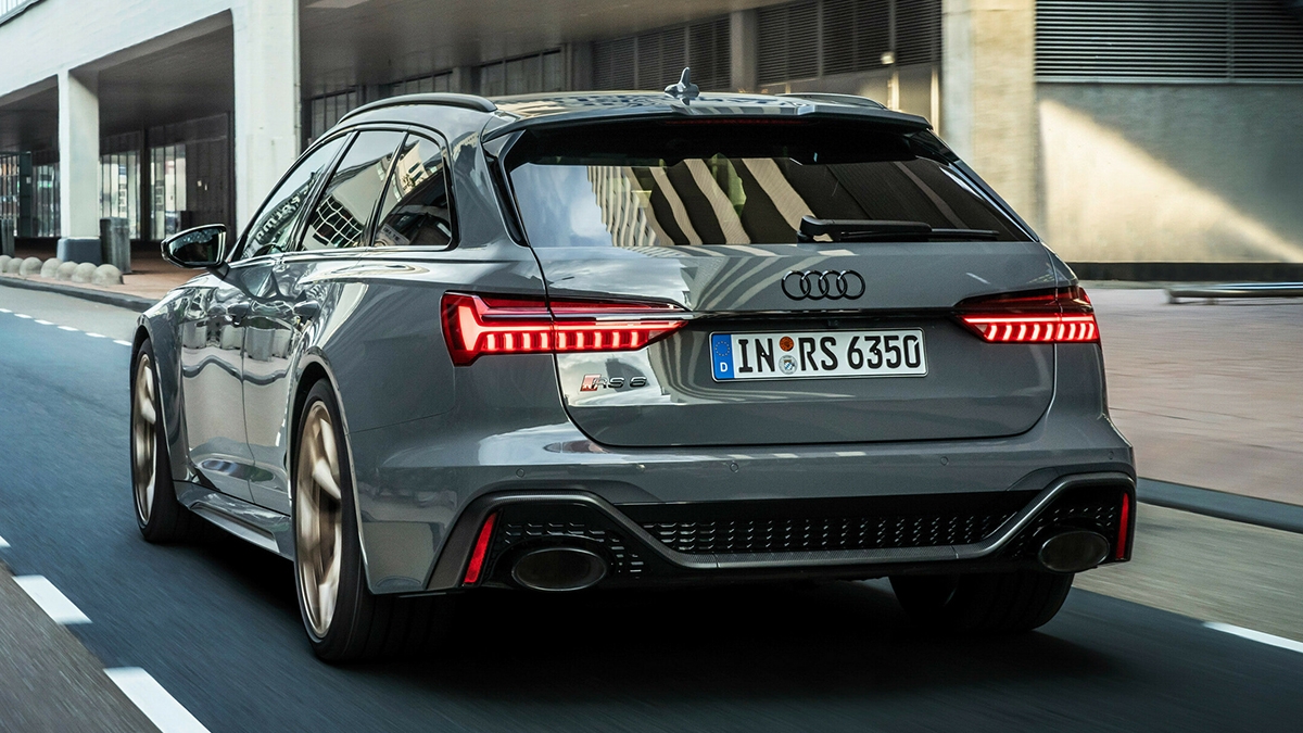 2024 Audi A6 Avant RS6 Performance
