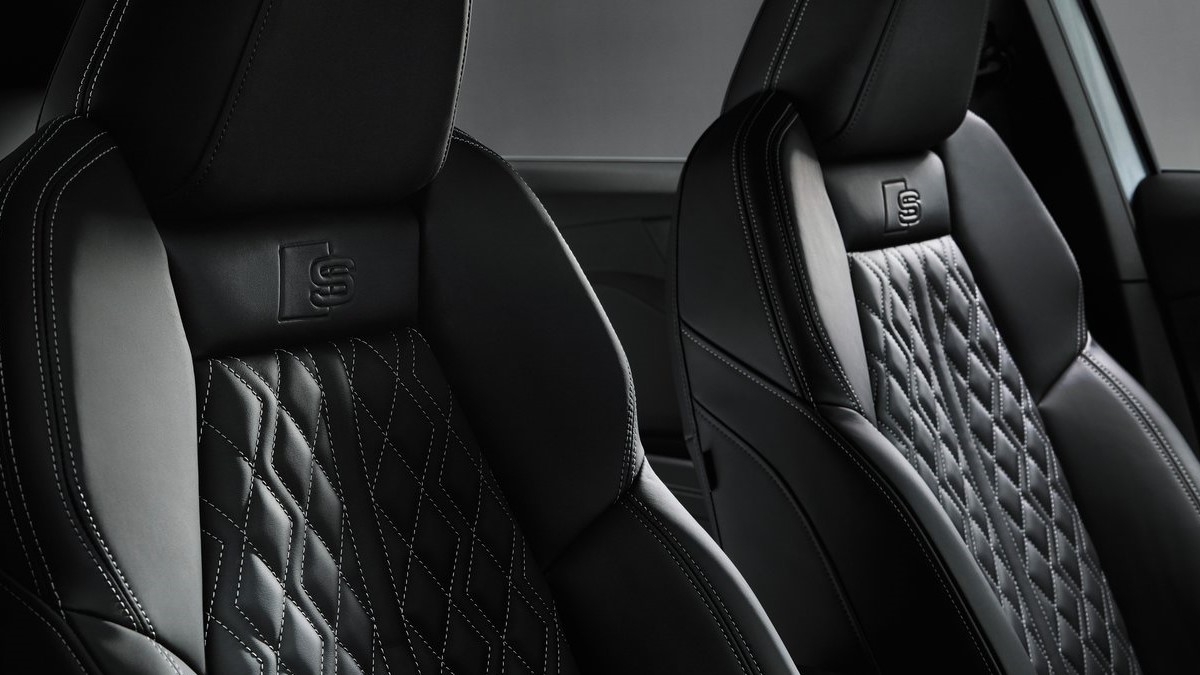 2024 Audi Q4 e-tron 55 quattro S-Line運動版