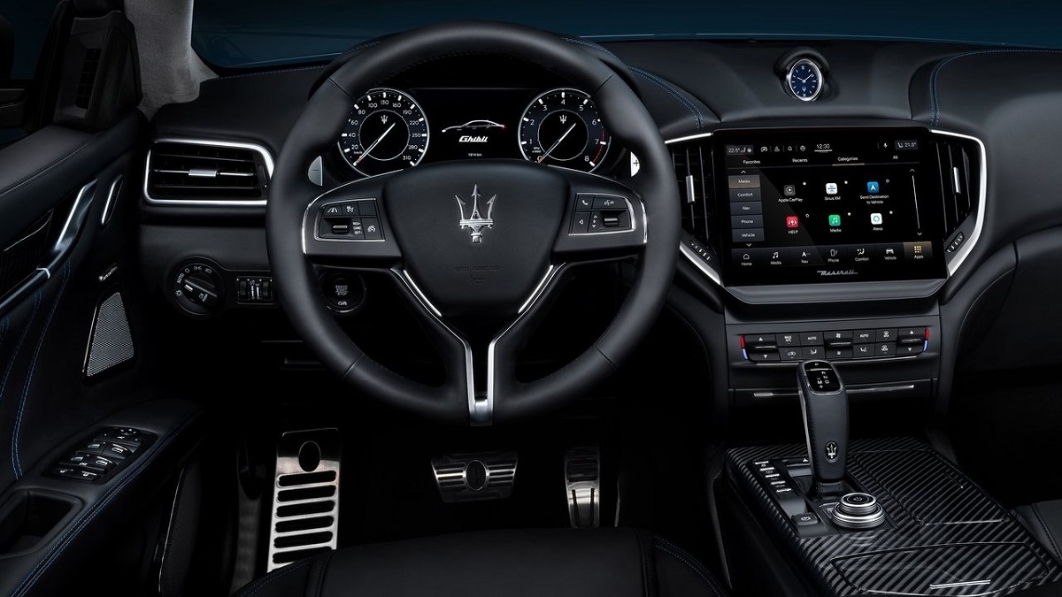 2021 Maserati Ghibli F Tributo】Edition