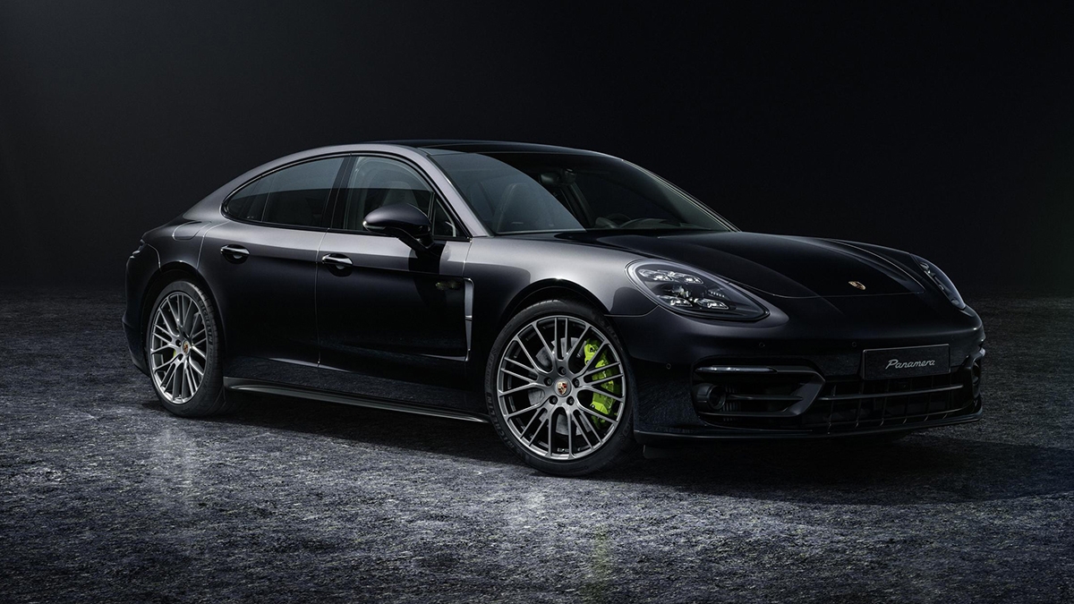 2022 Porsche Panamera 4 Platinum Edition