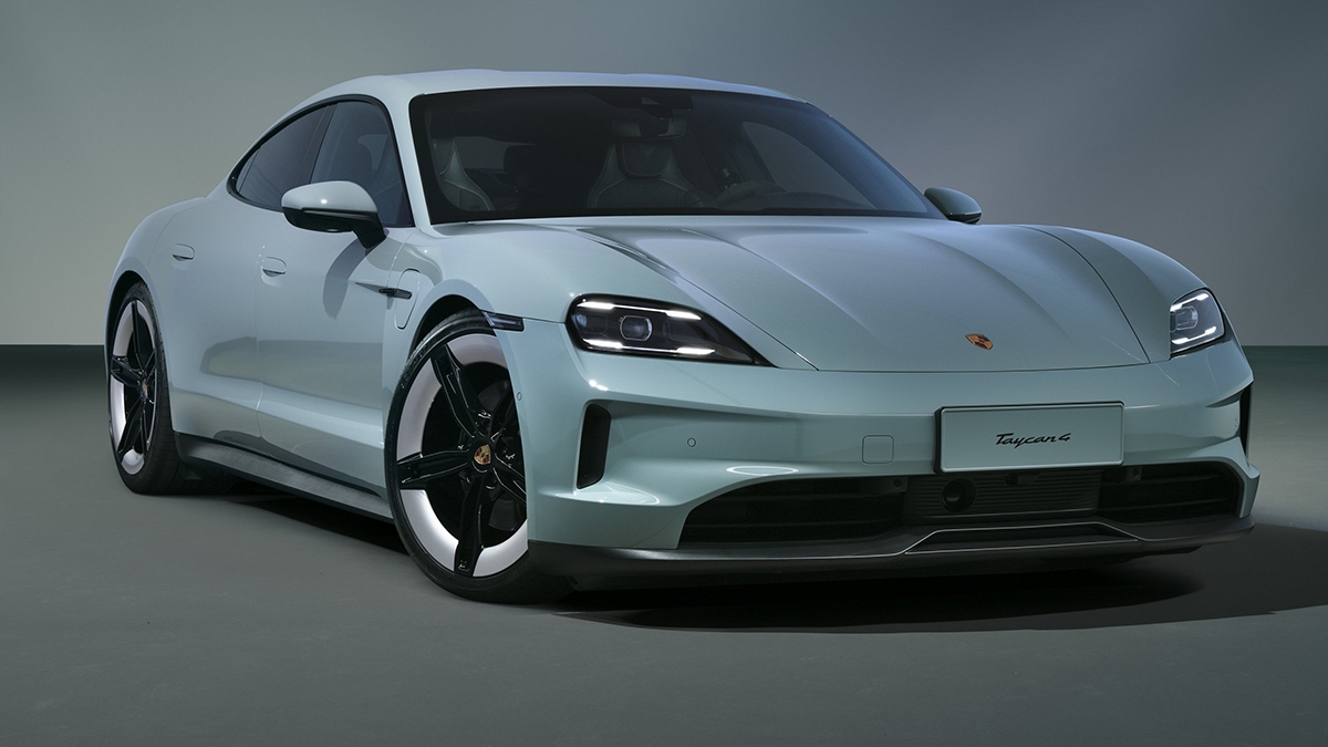 2025 Porsche Taycan 4