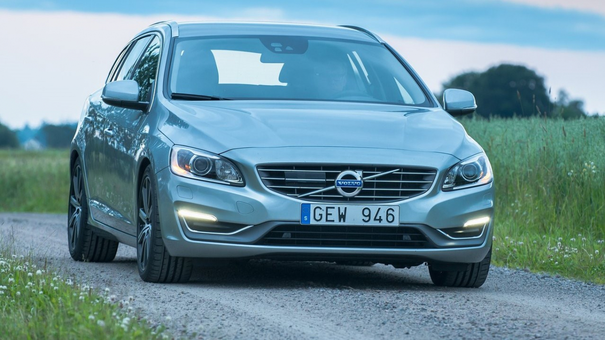 2018 Volvo V60 D3安全運動版