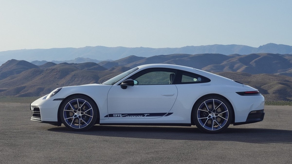 2025 Porsche 911 Carrera T Coupe