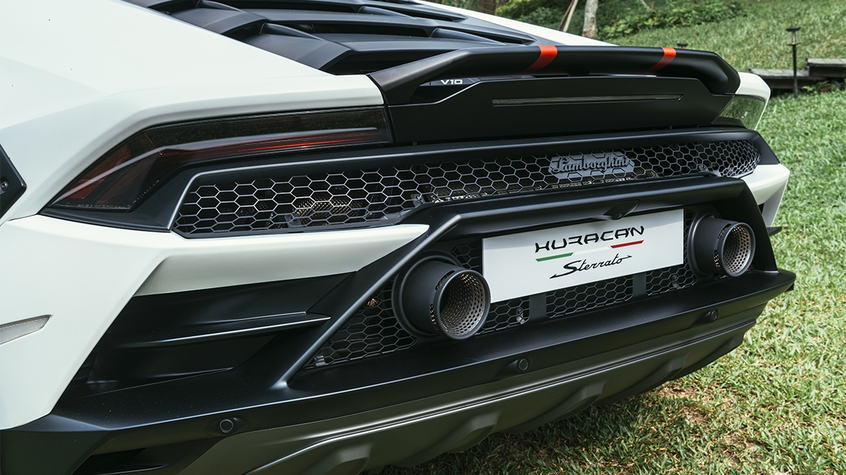 2024 Lamborghini Huracan Sterrato V10