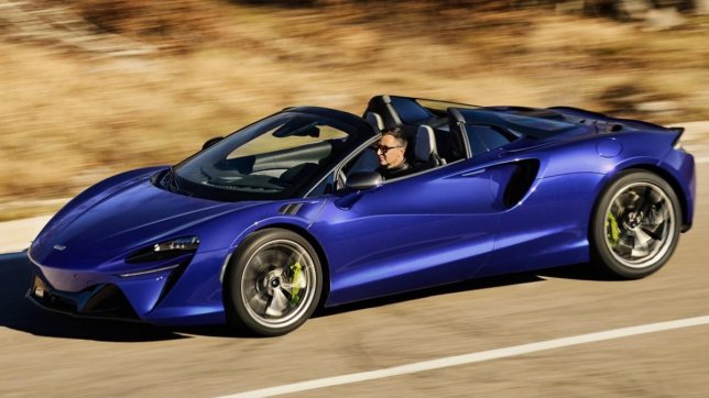 2025 McLaren Artura Spider