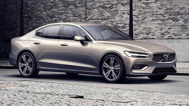 2023 Volvo S60 Ultimate Recharge T8