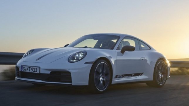 2025 Porsche 911 Carrera T Coupe