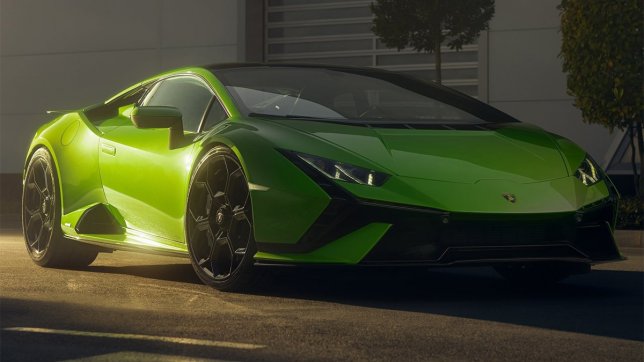 2023 Lamborghini Huracan Tecnica V10