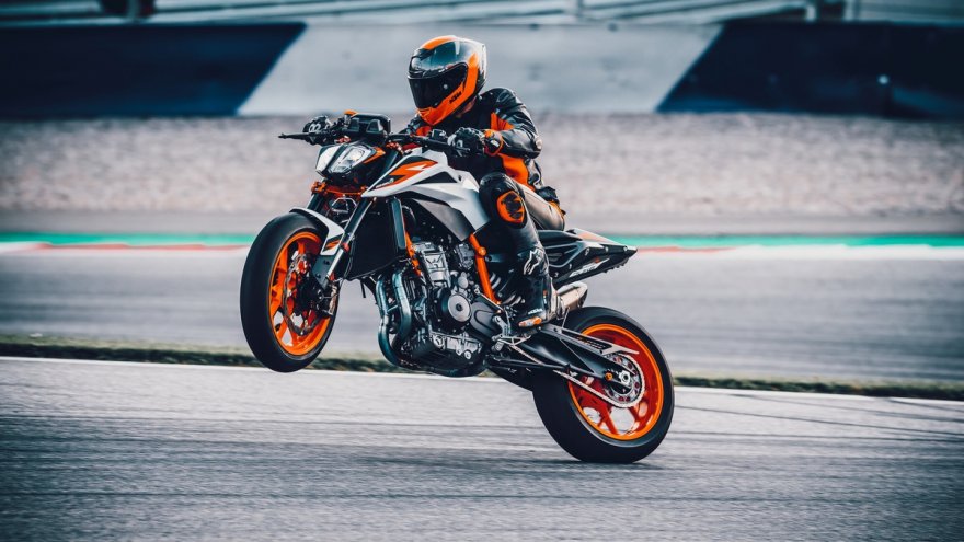 2021 KTM Duke 890 R