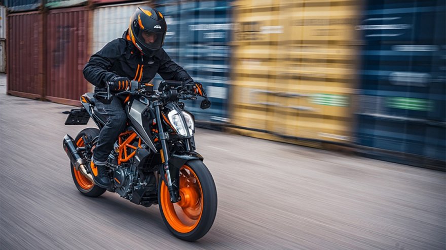 2022 KTM Duke 390 ABS