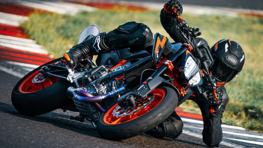 2022 KTM Duke 890 R ABS