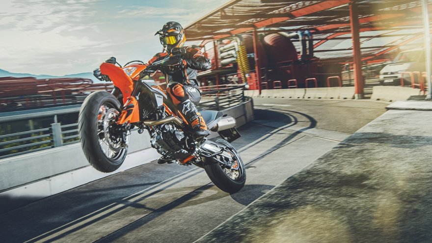 2022 KTM 690 SMC R ABS