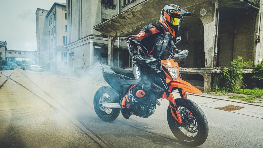 2022 KTM 690 SMC R ABS