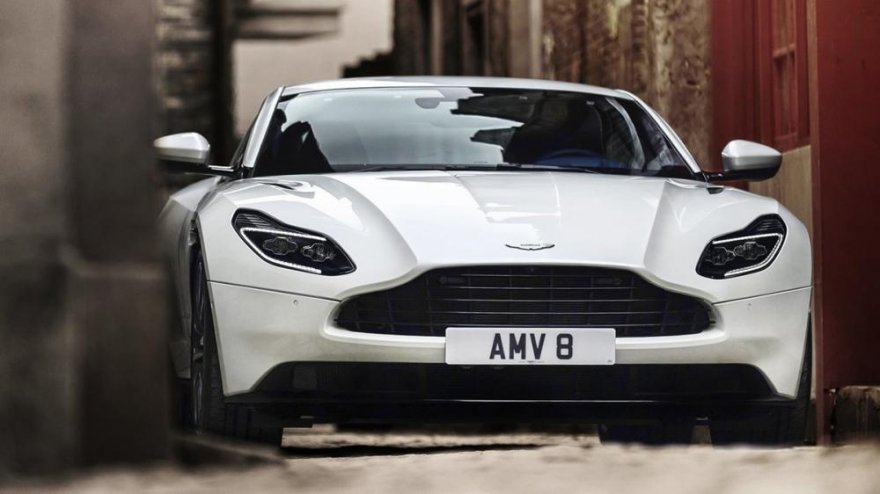 2022 Aston Martin DB11