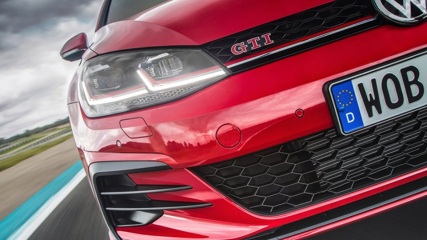 2019 Volkswagen Golf GTI Performance Pure