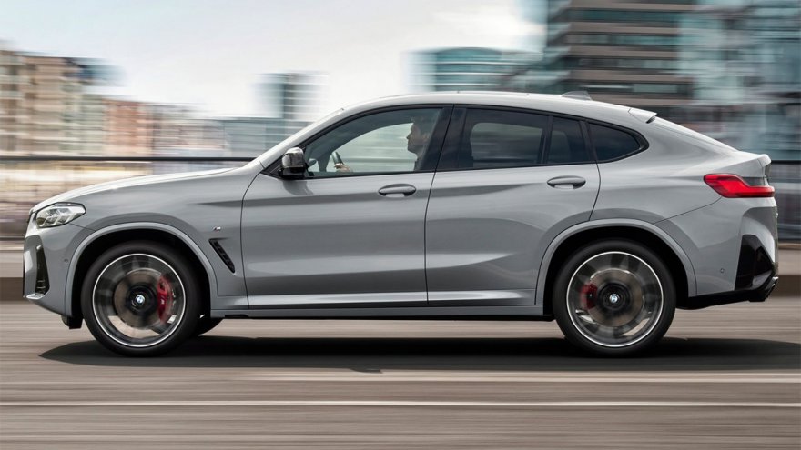 2023 BMW X4 M40i