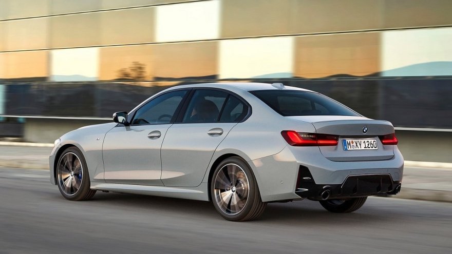 2023 BMW 3-Series Sedan 330i M Sport