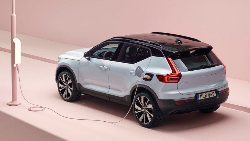 2022 Volvo XC40 Recharge P8 AWD