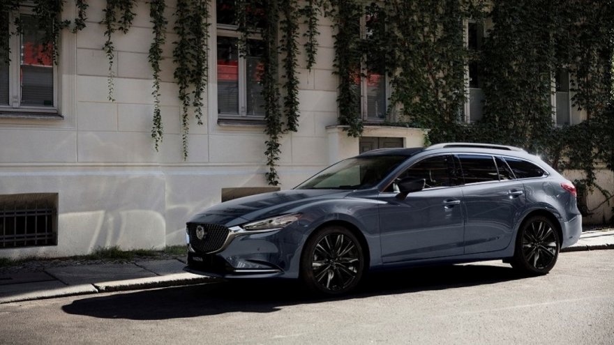 2021 Mazda 6 Wagon 黑艷版