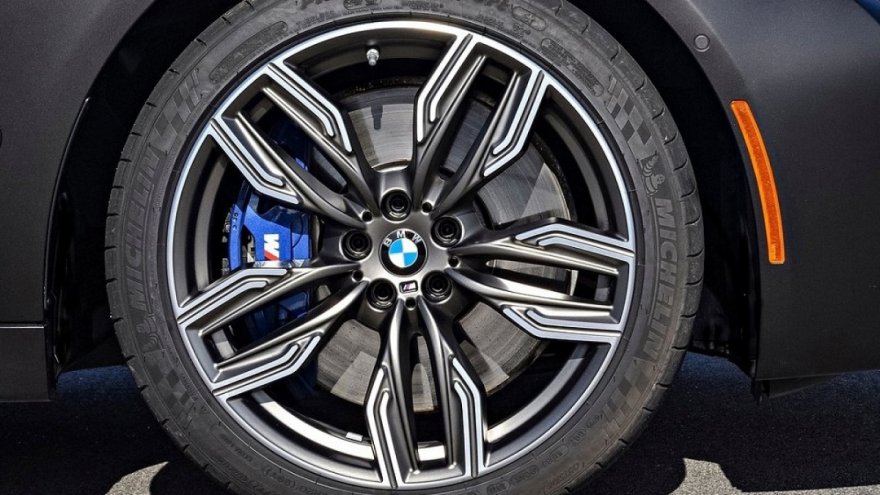 2019 BMW 7-Series(NEW) M760Li xDrive