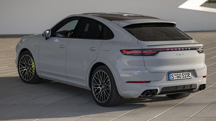 2022 Porsche Cayenne Coupe E-Hybrid