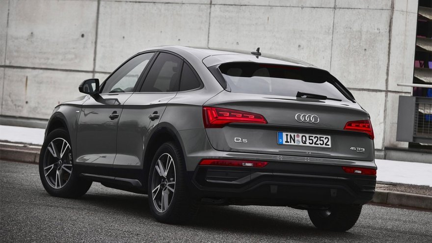 2023 Audi Q5 Sportback 40 TFSI quattro  S-Line Black Edition