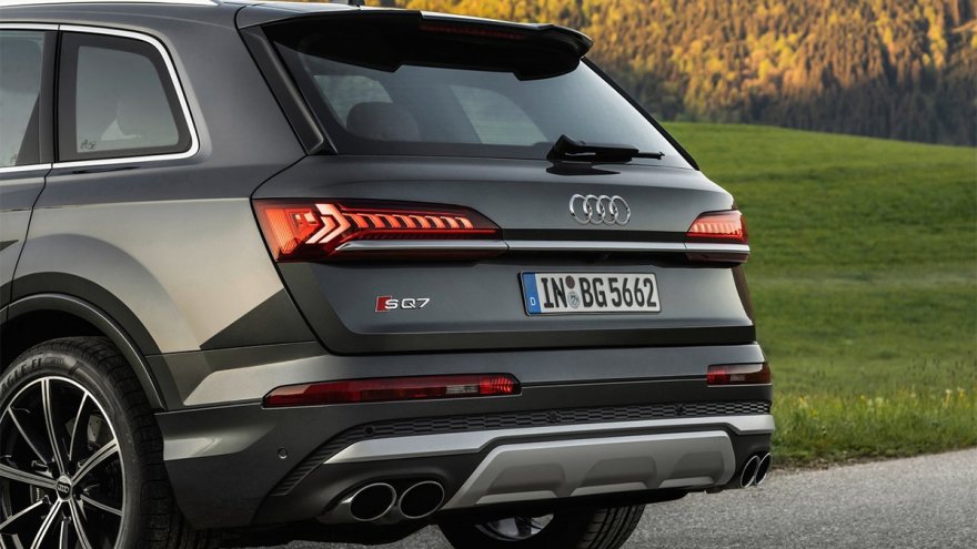 2022 Audi Q7 SQ7