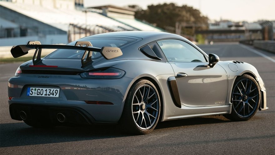 2023 Porsche Cayman GT4 RS